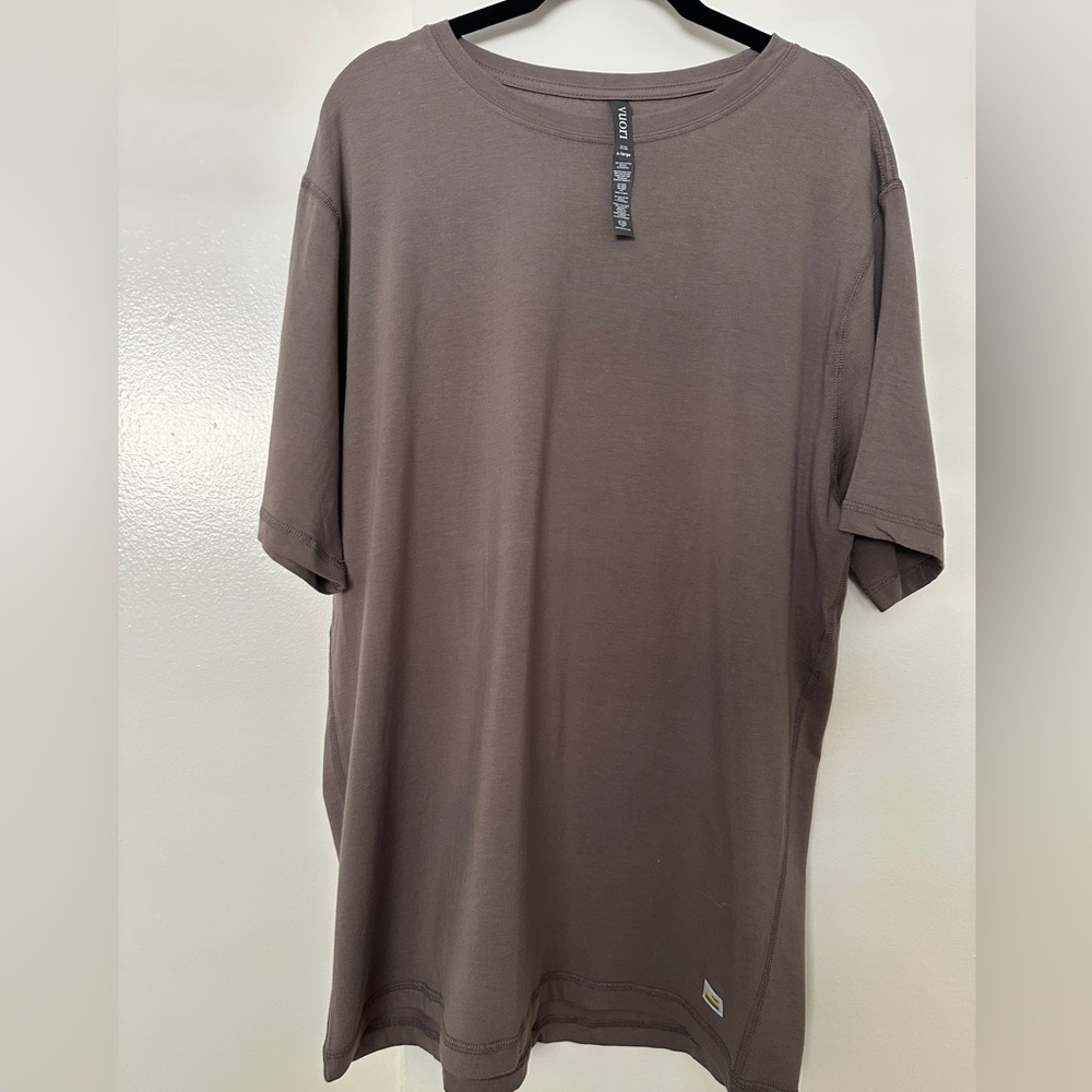 NWOT Vuori Men's Tuvalu Short Sleeve Tee (sz: xl)